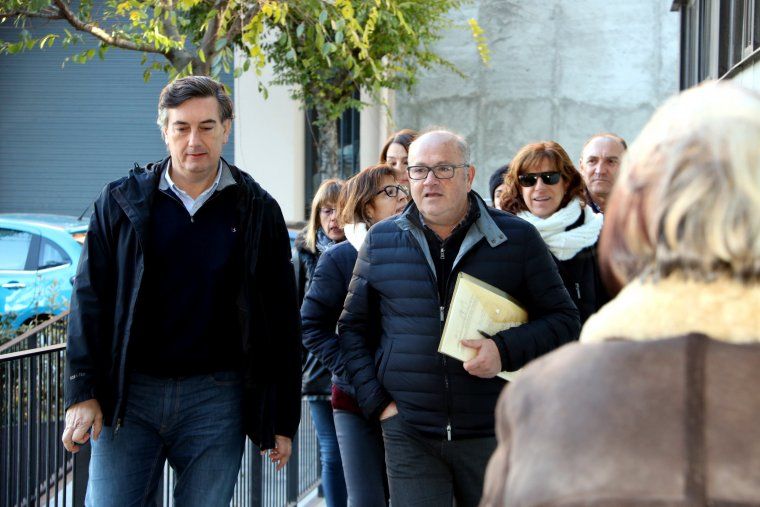 Alguns dels acusats, als jutjats de la Seu d'Urgell.