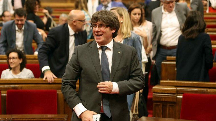 Carles Puigdemont, en un ple del Parlament
