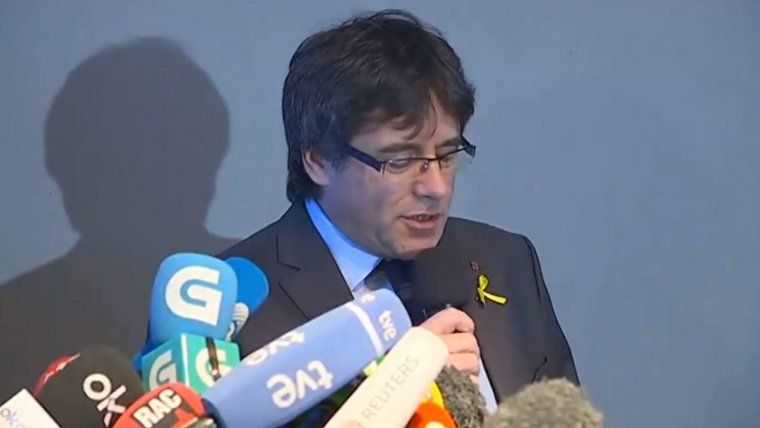 Carles Puigdemont parla en roda de premsa des de Berlín.