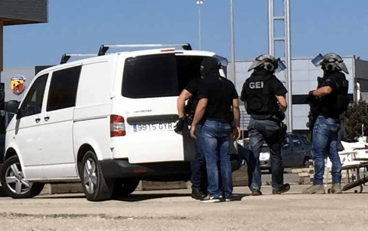Imatge d'agents del GEI dels Mossos d'Esquadra, en una imatge d'arxiu.