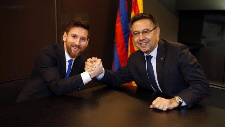 Imatge de Leo Messi i Josep Maria Bartomeu