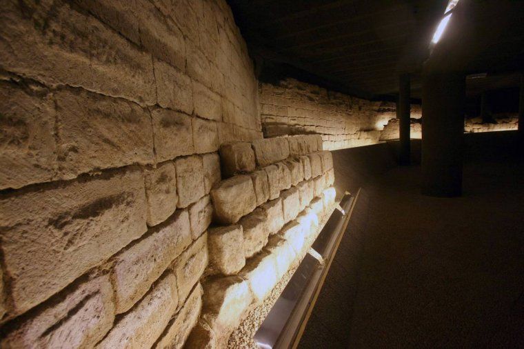 Imatge de les muralles medievals de Lleida