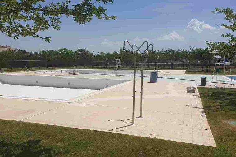 Imatge de les piscines d'Alcarràs