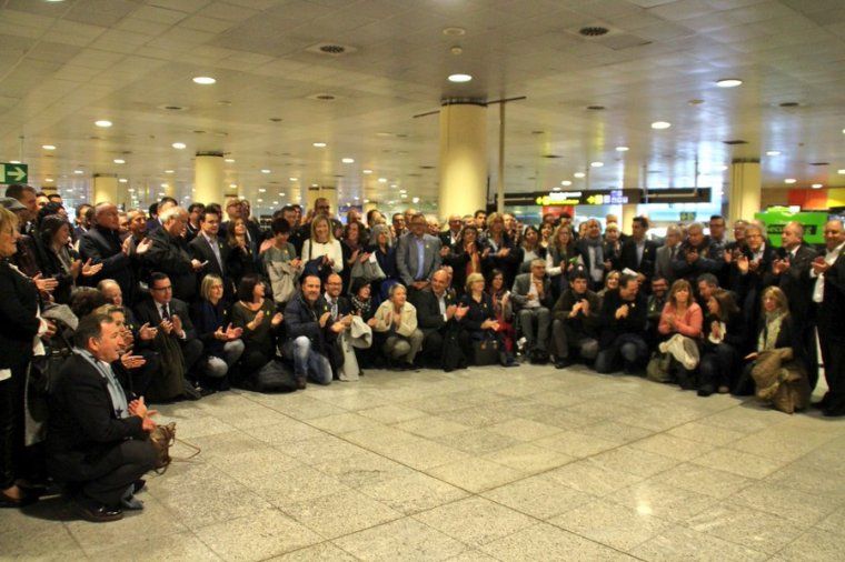 Una trentena d’alcaldes de Lleida viatgen a Brussel·les per explicar «la situació que s’està vivint al país»