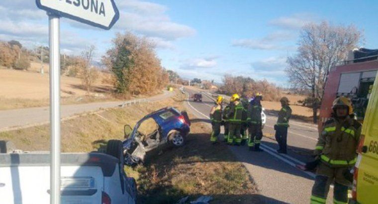 Imatge dels vehicles volcats a la C-451