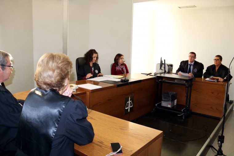 Moment de l'acte de conciliació que ha tingut lloc aquest dimarts als jutjats de Lleida